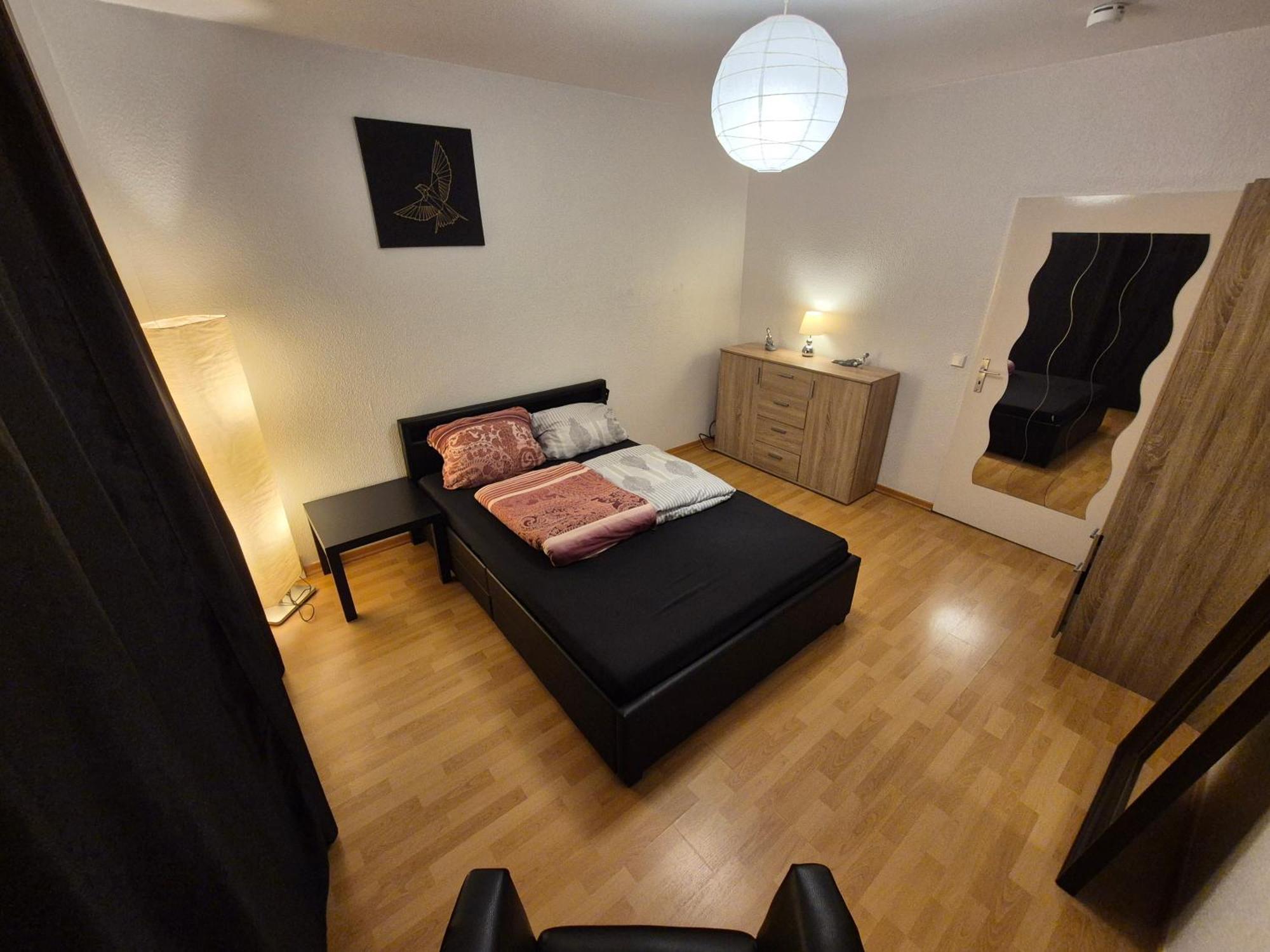 Schoene 3 Schlafzimmer Wohnung Mit 4 Dopplbetten เบอร์ลิน ภายนอก รูปภาพ